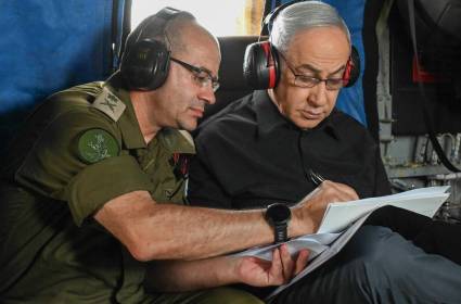 המועמד הבולט לראשות המוסד: המזכיר הצבאי של נתניהו